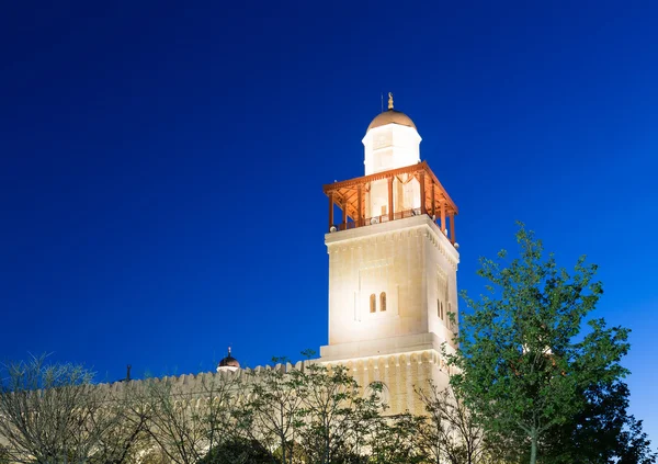 King Hussein Bin Talal mosque in Amman (at night), Jordan — Stock Photo, Image