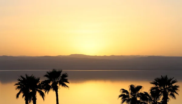 Puesta del sol en el Mar Muerto, Jordania, Oriente Medio — Foto de Stock