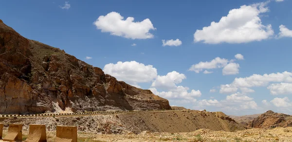 Paesaggio montano desertico, Giordania, Medio Oriente — Foto Stock