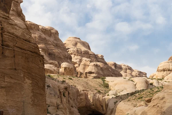 Montanhas de Petra, Jordânia, Oriente Médio. Petra é Património Mundial da UNESCO desde 1985 — Fotografia de Stock