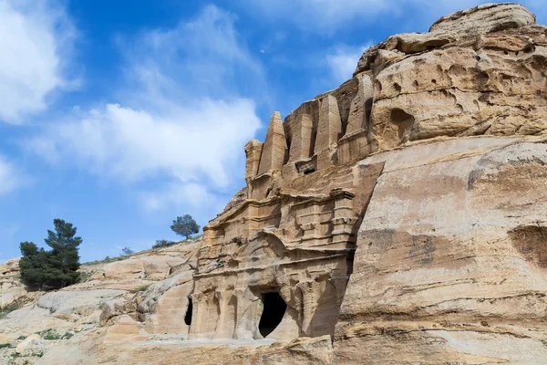 Petran, Jordanian ja Lähi-idän vuoret. Petra on ollut Unescon maailmanperintökohde vuodesta 1985 — kuvapankkivalokuva