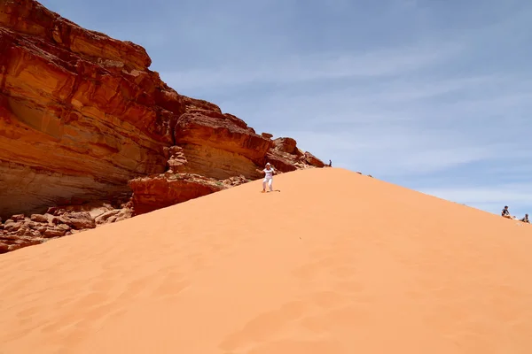 沙丘在瓦迪鲁姆沙漠，Jordan 中东 — 图库照片