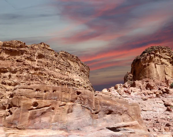 Montanhas de Petra, Jordânia, Oriente Médio. Petra é Património Mundial da UNESCO desde 1985 — Fotografia de Stock