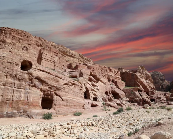 佩特拉，Jordan — — 它是象征着 Jordan，以及 Jordan 的-访问量最大的旅游胜地. — 图库照片