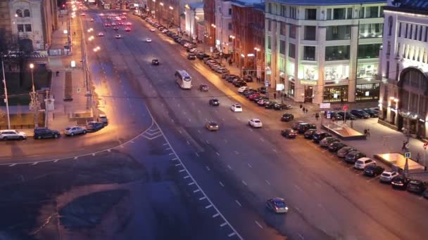 Vista noturna de Moscou de um ponto alto (um convés de observação no edifício da Loja de Crianças Central), a Rússia — Vídeo de Stock