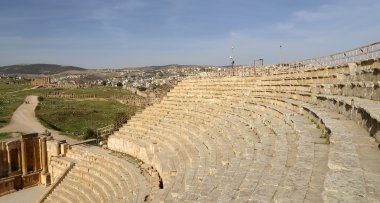 amfitiyatro: jerash (Antik gerasa), başkenti ve en büyük kenti: jerash governorate, Ürdün