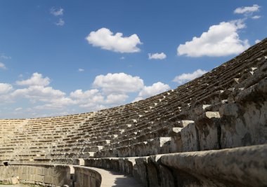 amfitiyatro: jerash (Antik gerasa), başkenti ve en büyük kenti: jerash governorate, Ürdün