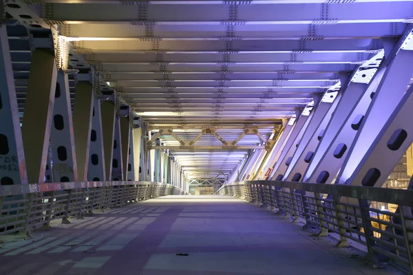 Puente de Moscú por la noche, Rusia — Foto de Stock