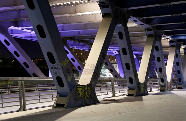 Puente de Moscú por la noche, Rusia — Foto de Stock