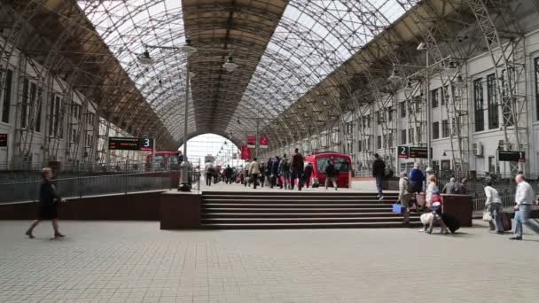 MOSCOW, RUSSIA- May 14, 2015:Aeroexpress red Train on Kiyevskaya railway station  (Kiyevsky railway terminal,  Kievskiy vokzal) -- is one of the nine main railway stations of Moscow, Russia — Stock Video