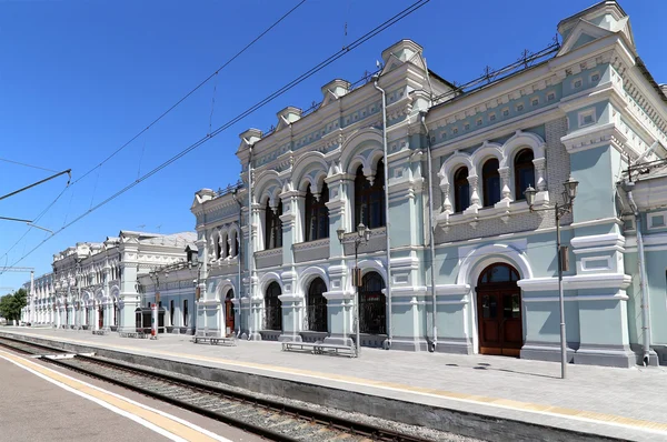 La estación de tren de Rizhsky (Rizhsky vokzal, estación de Riga) es una de las nueve principales estaciones de tren en Moscú, Rusia. Fue construido en 1901 — Foto de Stock