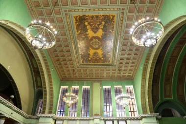 İç Kiyevskaya tren istasyonu (Kiyevsky demiryolu terminali, Kievskiy vokzal) - Moskova, Rusya'nın dokuz ana tren istasyonları biridir