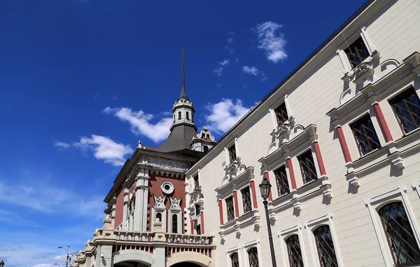 Kazansky järnvägsterminal (Kazansky vokzal)--är en av nio järnvägsterminaler i Moskva, Ryssland — Stockfoto