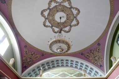 İç Kiyevskaya tren istasyonu (Kiyevsky demiryolu terminali, Kievskiy vokzal) - Moskova, Rusya'nın dokuz ana tren istasyonları biridir