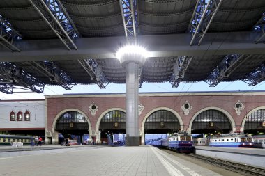 Kazansky demiryolu terminali (Kazansky vokzal)--dokuz demiryolu terminalleri, Moskova, Rusya biridir.