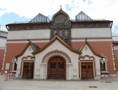 Devlet Tretyakov Galerisi, Moskova, Rusya, Rus güzel sanatlar dünyanın en önde gelen emanetçi bir sanat galerisi var. Galerinin geçmiş 1856 yılında başlar. Sanatçı V.Vasnetsov salonu. Koleksiyon - 130.000 sergiler