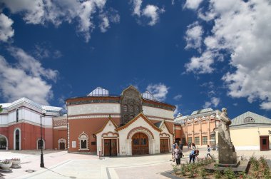 Devlet Tretyakov Galerisi, Moskova, Rusya, Rus güzel sanatlar dünyanın en önde gelen emanetçi bir sanat galerisi var. Galerinin geçmiş 1856 yılında başlar. Sanatçı V.Vasnetsov salonu. Koleksiyon - 130.000 sergiler