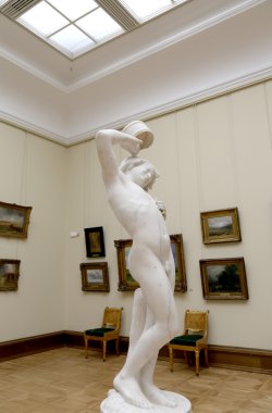 Devlet Tretyakov Galerisi, Moskova, Rusya, Rus güzel sanatlar dünyanın en önde gelen emanetçi bir sanat galerisi var. Galerinin geçmiş 1856 yılında başlar