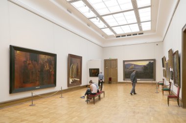 Devlet Tretyakov Galerisi, Moskova, Rusya, Rus güzel sanatlar dünyanın en önde gelen emanetçi bir sanat galerisi var. Galerinin geçmiş 1856 yılında başlar.