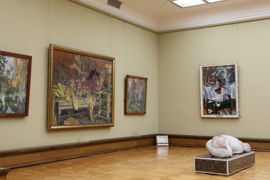 Devlet Tretyakov Galerisi, Moskova, Rusya, Rus güzel sanatlar dünyanın en önde gelen emanetçi bir sanat galerisi var. Galerinin geçmiş 1856 yılında başlar.