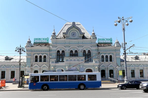 Rizhsky-treinstation (Rizhsky vokzal, Riga station) is een van de negen belangrijkste treinstations in Moskou, Rusland. Het werd gebouwd in 1901 — Stockfoto