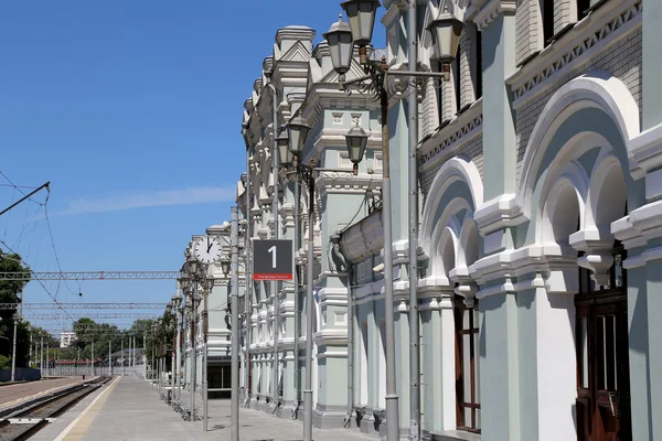 Estação Ferroviária de Rizhsky (vokzal Rizhsky, estação de Riga) é uma das nove estações ferroviária principal em Moscou, na Rússia. Foi construído em 1901 — Zdjęcie stockowe