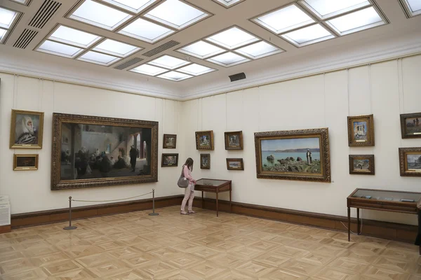 State Tretyakov Gallery es una galería de arte en Moscú, Rusia, el principal depositario de arte ruso en el mundo. La historia de la galería comienza en 1856 . — Foto de Stock