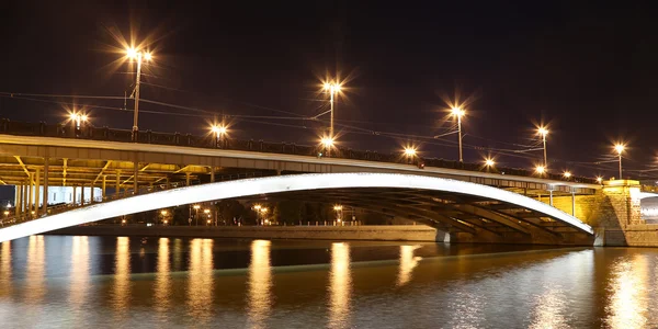 Bolshoy Kamenny Bridge (Greater Stone Bridge), que cruza el río Moskva en el extremo occidental del Kremlin de Moscú, Moscú, Rusia —  Fotos de Stock