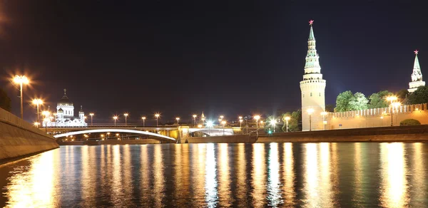 크렘린, 모스크바, 러시아-모스크바의 가장 인기 있는 보기의 야경 — 스톡 사진