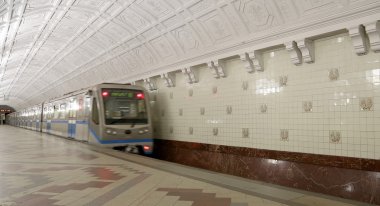 Belorusskaya (Koltsevaya hat), Rusya'nın Moskova metro istasyonu. 30.01.1952 içinde açıldığı