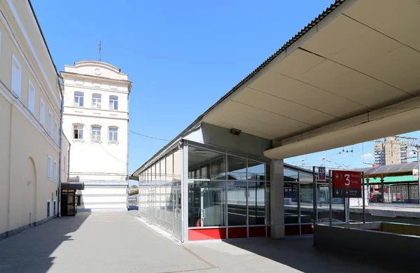 Le terminal ferroviaire Kursky (également connu sous le nom de chemin de fer Kurskaïa de Moscou) est l'un des neuf terminaux ferroviaires de Moscou, en Russie. — Photo