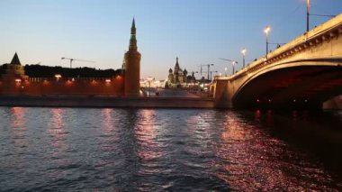 Moskova Nehri ve Kremlin (gece), Moskova, Rusya Federasyonu