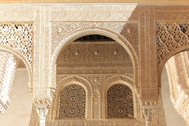 Kemer içinde İslami tarz içinde Alhambra, Granada, İspanya