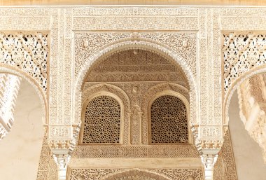 Kemer içinde İslami tarz içinde Alhambra, Granada, İspanya