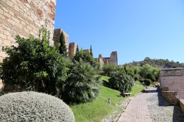 Alcazaba kale üzerinde Gibralfaro dağ. Malaga, İspanya