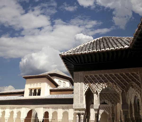 Alhambra Palast - Granada, Andalusien, Spanien — Stockfoto