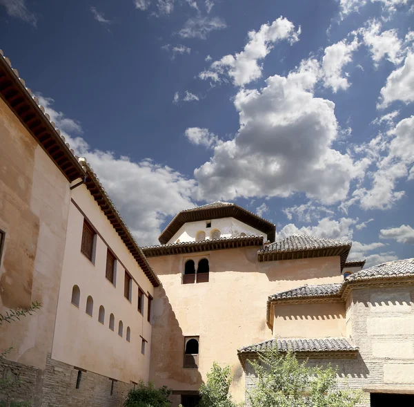 Palazzo dell'Alhambra a Granada, Andalusia, Spagna — Foto Stock