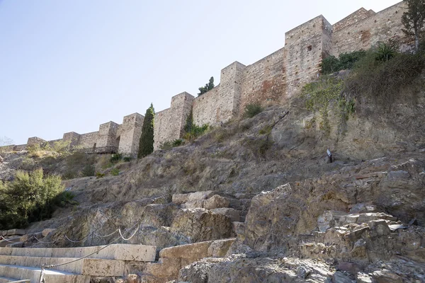 Castillo de la Alcazaba en la montaña Gibralfaro. Málaga, España — Foto de Stock