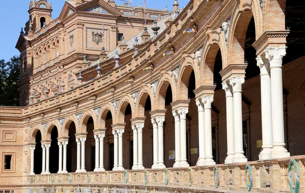 Bâtiments sur la célèbre Plaza de Espana. Séville, Andalousie, Espagne . — Photo