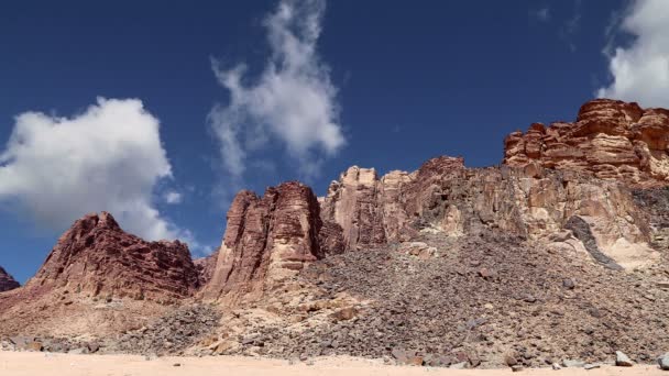 Pustynia Wadi Rum, Jordan, Bliski Wschód — Wideo stockowe