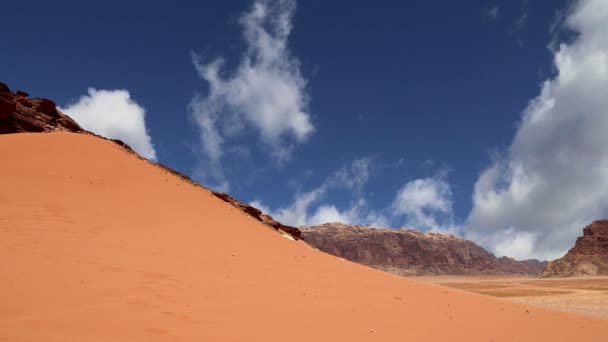 Deserto de Wadi Rum, Jordânia, Médio Oriente — Vídeo de Stock