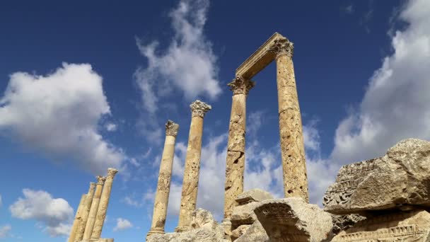 Ruínas romanas na cidade jordaniana de Jerash (Gerasa da Antiguidade), capital e maior cidade de Jerash Governorate, Jordânia — Vídeo de Stock