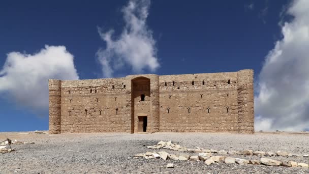 Qasr Kharana, o castelo do deserto no leste da Jordânia — Vídeo de Stock