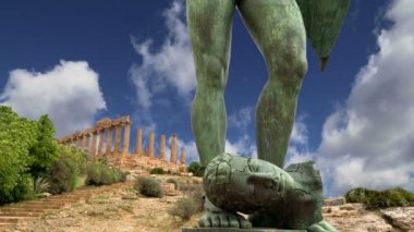 Agrigento arkeolojik alanda heykel, Sicilya, İtalya