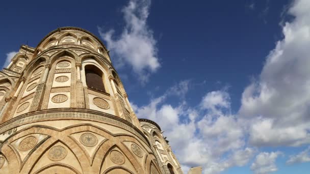 Katedralen-Basilica of Monreale, är en romersk-katolsk kyrka i Monreale, Sicilien — Stockvideo