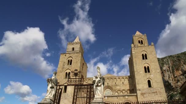 Cathédrale-Basilique de Cefalu, est une église catholique romaine à Cefalu, Sicile, Italie du Sud — Video