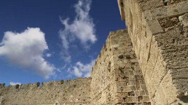 Rhodes Town, Yunanistan (zaman atlamalı Ortaçağ surları)