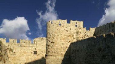 Rhodes Town, Yunanistan (zaman atlamalı Ortaçağ surları)