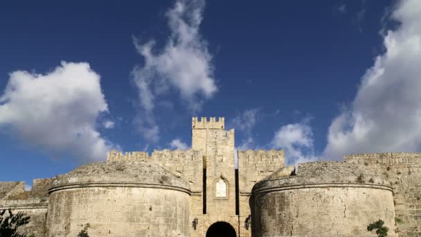 Středověké městské hradby v městě Rhodos, Řecko — Stock video
