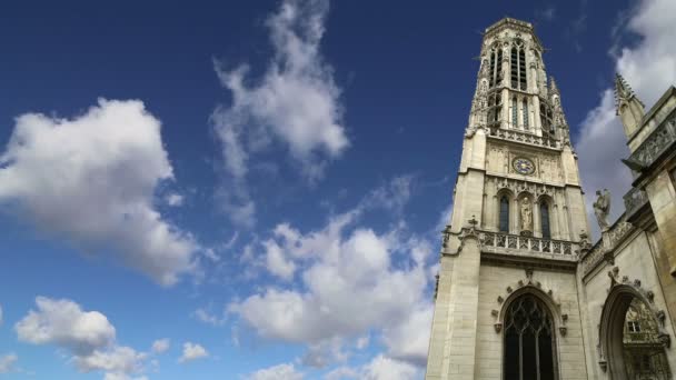 De kyrka av Saint-Germain-l'Auxerrois, Paris, Frankrike — Stockvideo